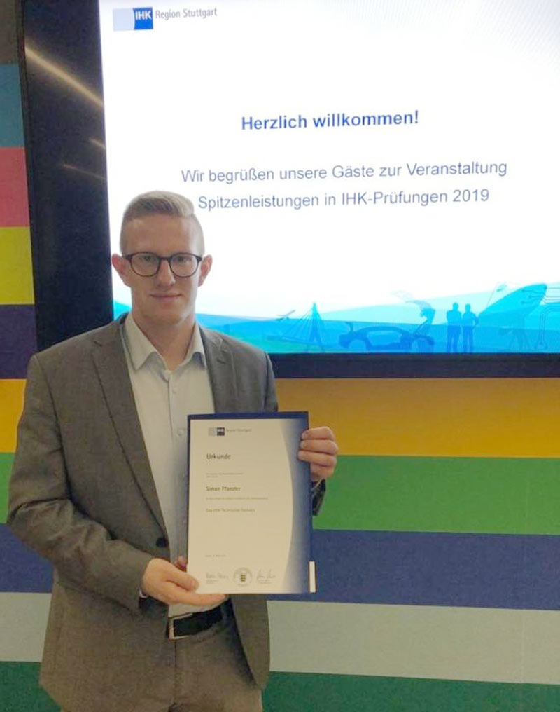 Simon Pfanzler hat die Prüfung zum technischen Fachwirt IHK als Bester der IHK-Region Stuttgart bestanden. Foto: privat
